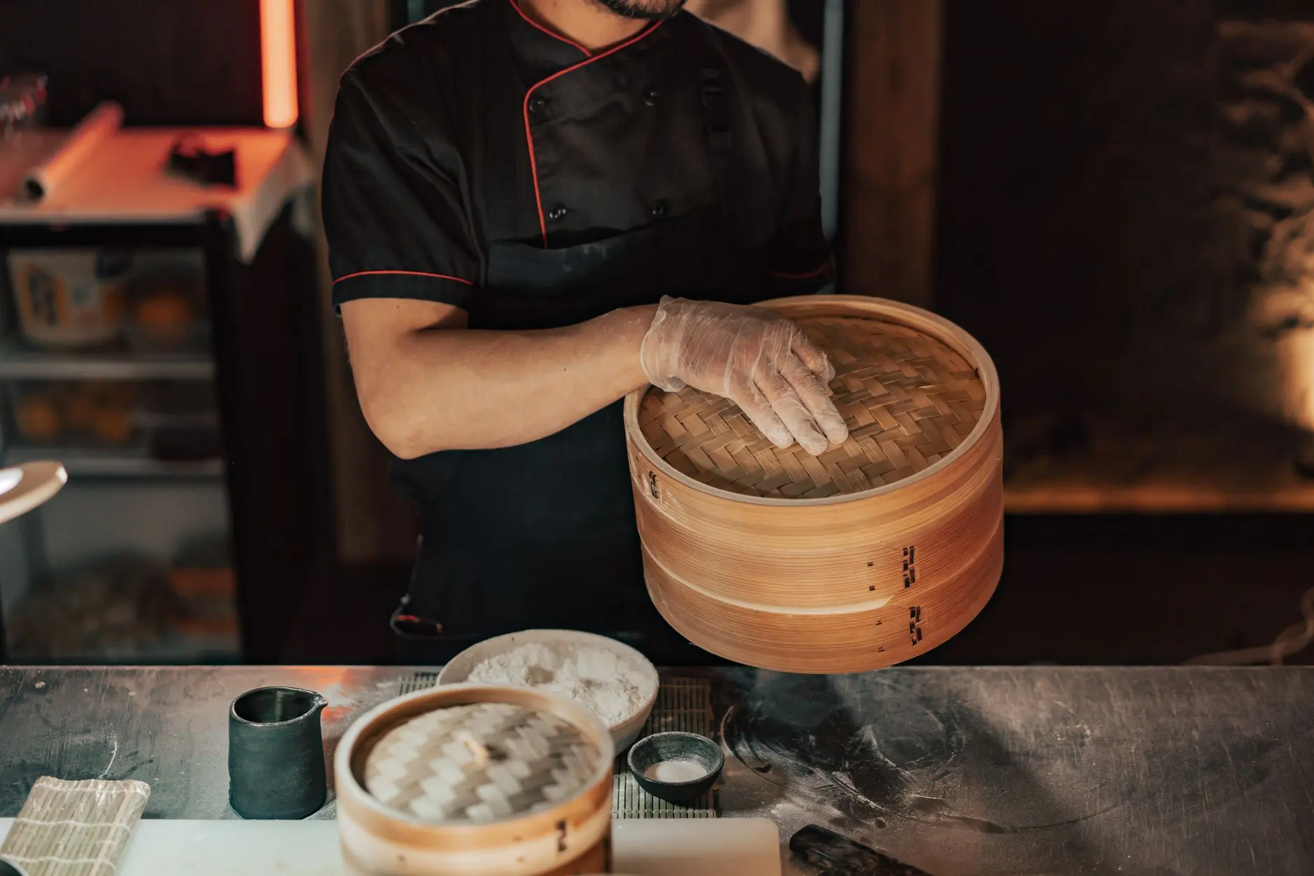 监控支架与电源适配器在安防系统部署中的匹配要点